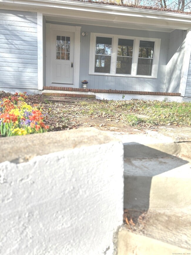 Building Photo - 56 Macht Rd