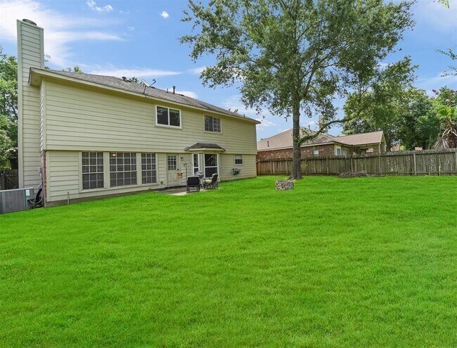 Building Photo - 25719 Bearborough Dr