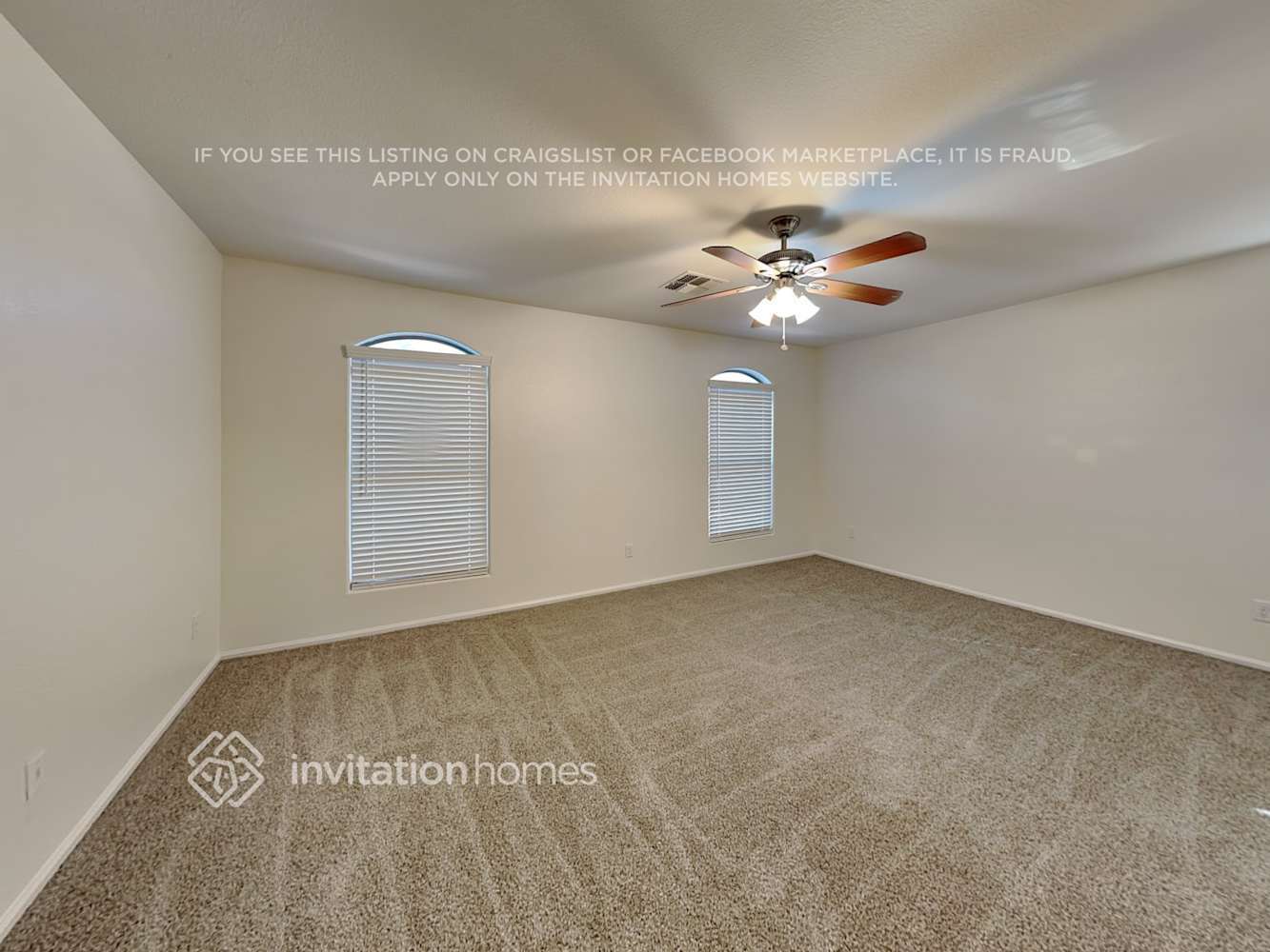 Building Photo - 2315 W Running Deer Trl