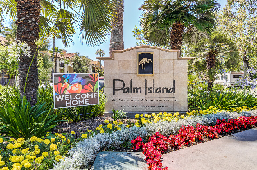 Building Photo - Palm Island 55+ Active Senior Community