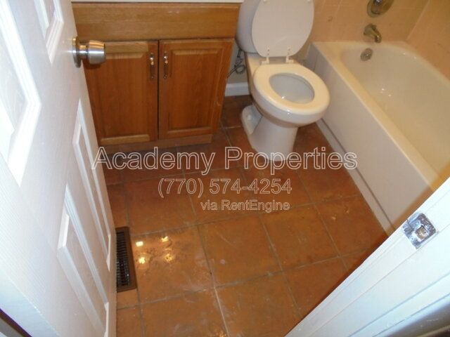 Building Photo - 6774 Valley Hill Ct