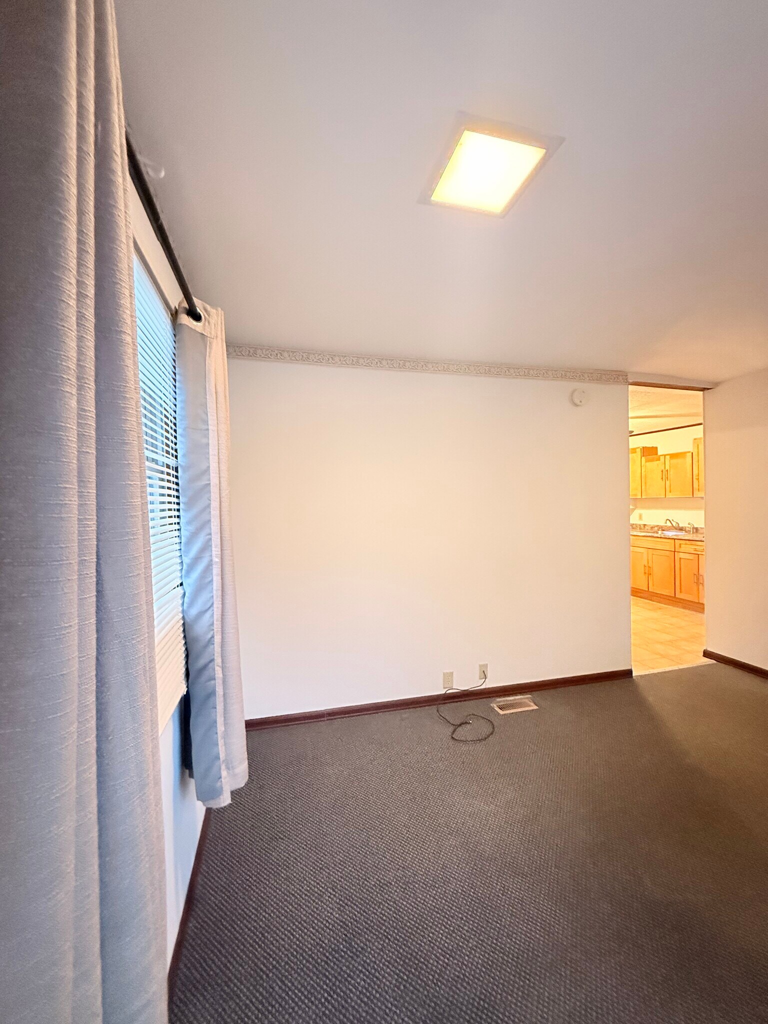 Building Photo - 26A Rochester St