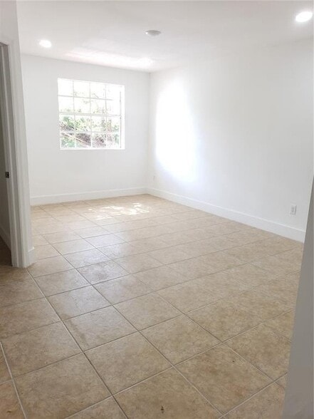 Building Photo - 18338 NW 68th Ave