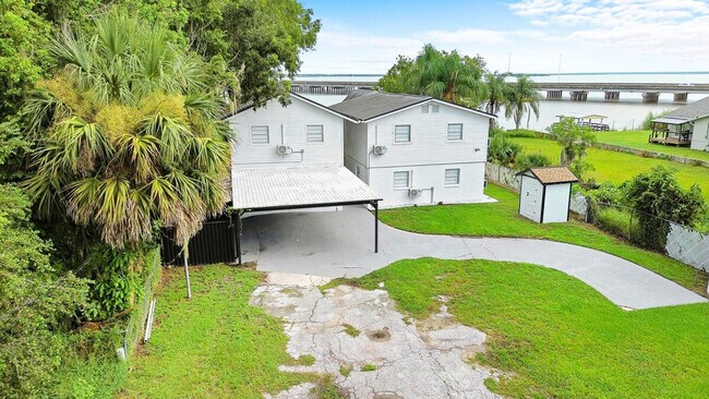 Building Photo - 1780 Lake St