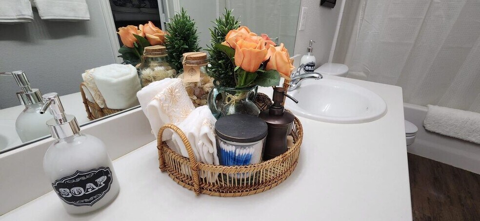 Building Photo - 2864 Pacifico Wy