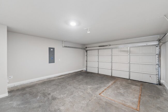 Building Photo - 8517 E Fort Worth St