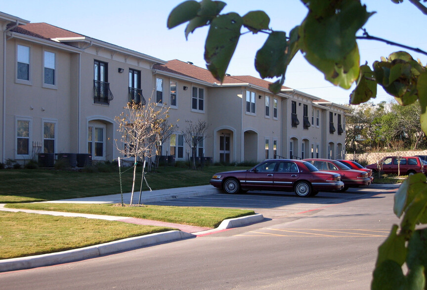 Primary Photo - Oak Knoll Villa Affordable Senior Housing