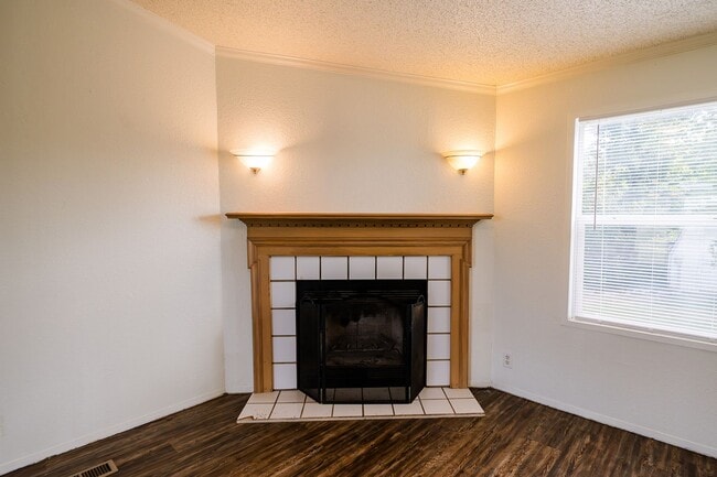 Building Photo - 3bed/2bath Mobile Home Available in Noble ...