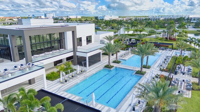 Building Photo - 10407 SW Aquila Wy