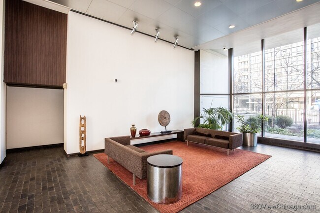 Building Photo - 1560 N Sandburg Terrace