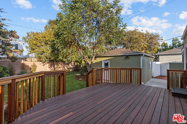 Building Photo - 3760 Beethoven St