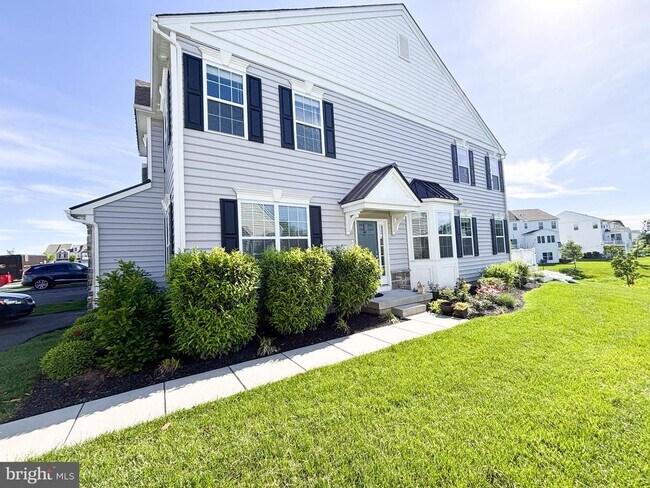 Building Photo - 313 Flintrock Ct
