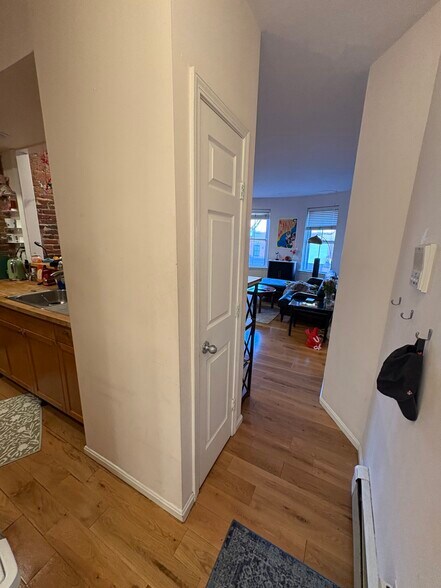 Building Photo - 204 Northampton St