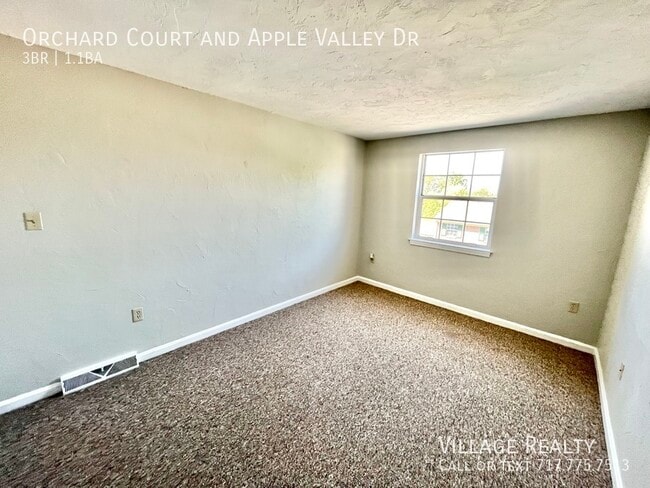 Building Photo - 302 Orchard Ct