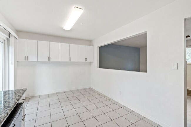 Building Photo - Updated 4-Bedroom Home