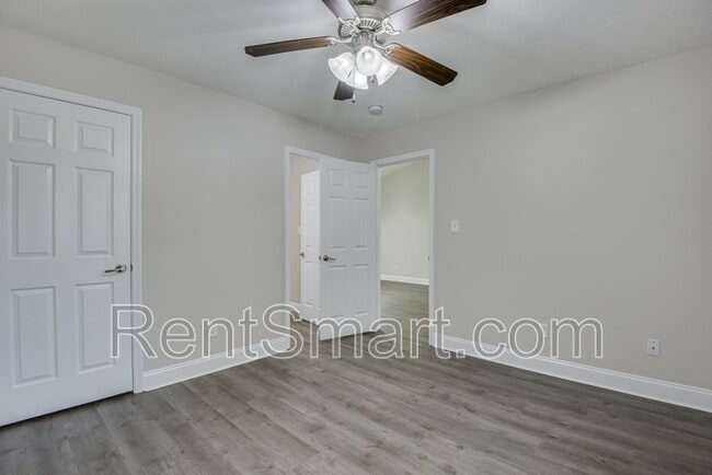 Building Photo - 318 Browning Dr