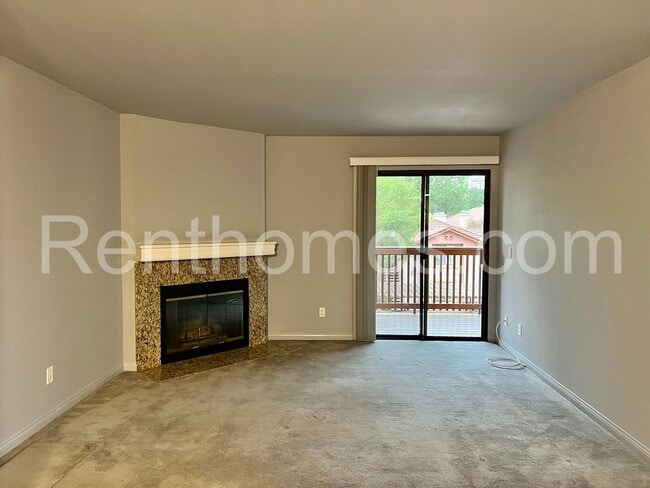 Building Photo - 12039 Alta Carmel Ct