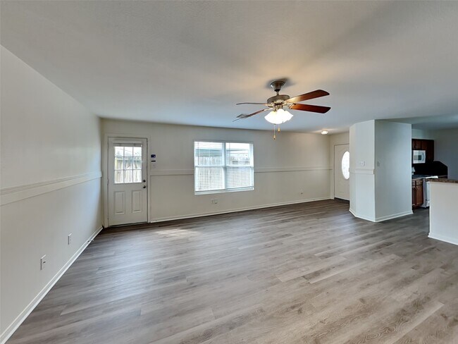 Building Photo - 11110 Vanilla Circle Court