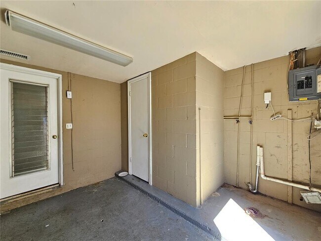 Building Photo - 3624 Windham Dr