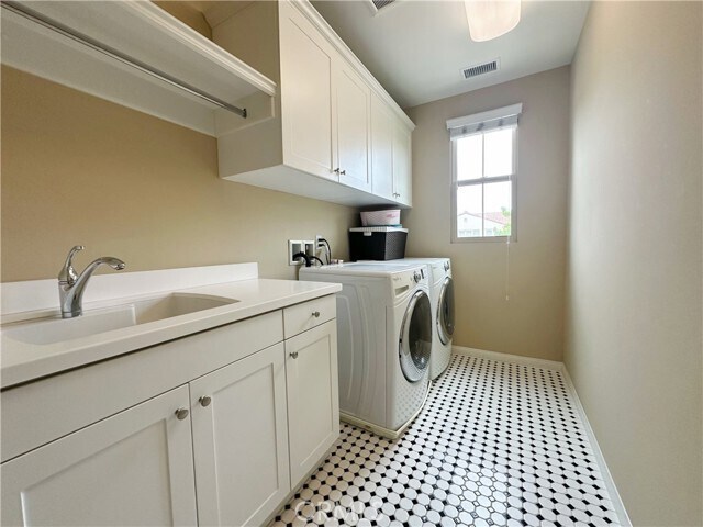 Building Photo - 65 Elmdale