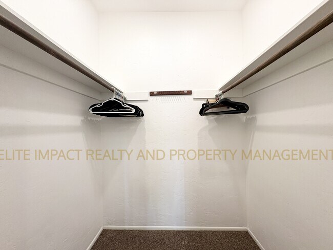 Building Photo - 1981 N Terraza de la Cienega