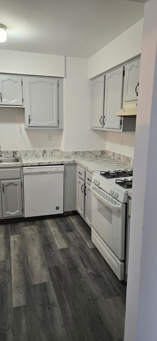 Building Photo - 5 Union St