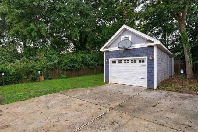 Building Photo - 3405 Fortner St