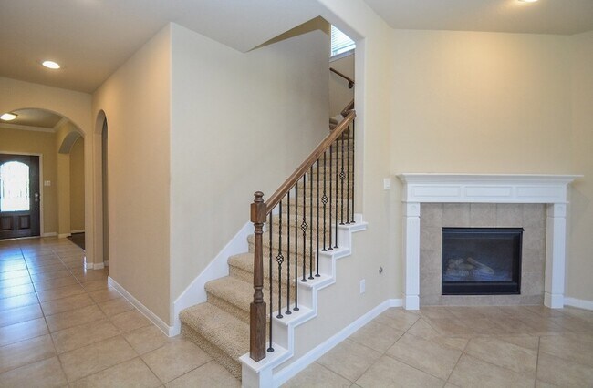 Building Photo - 28258 Natalie Bend Rd