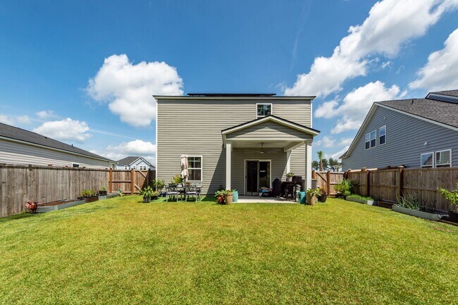 Building Photo - 239 Pine Crest View Dr