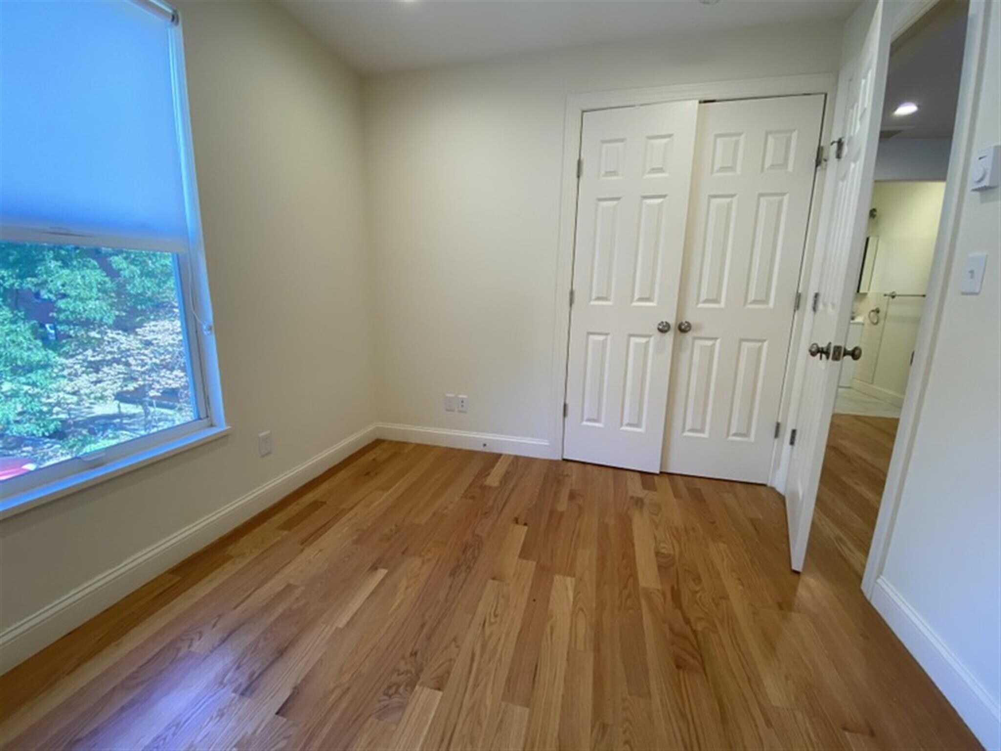 Building Photo - 379 Harvard St