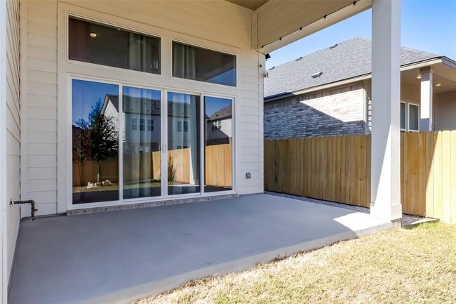 Building Photo - 129 Cotton Tree Ter