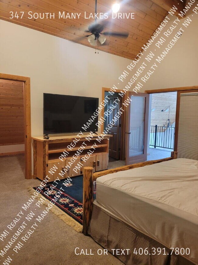 Building Photo - 347 S Many Lakes Dr