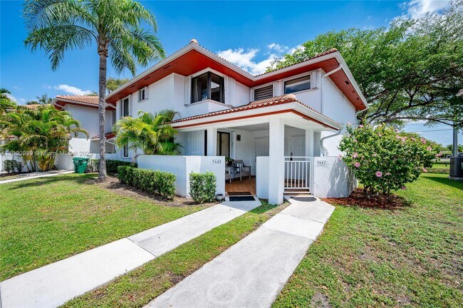 Building Photo - 9647 SW 138th Ave