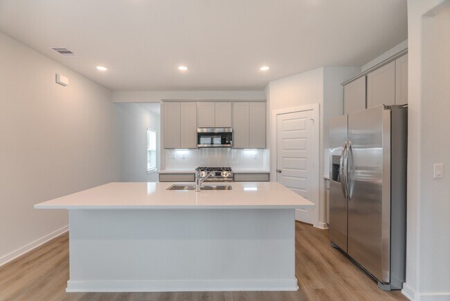 Building Photo - 8555 Blueberry Ash St