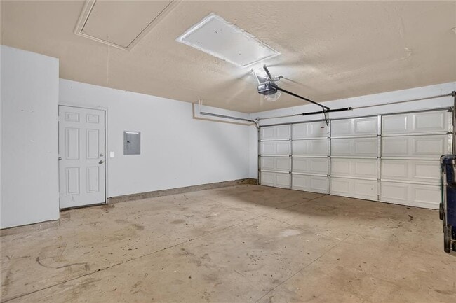 Building Photo - 18109 Montoro Way