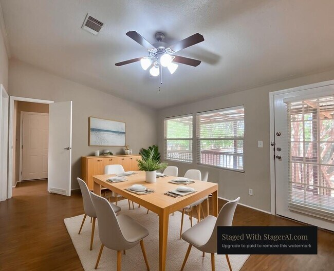 Building Photo - 1301 Lipan Trail