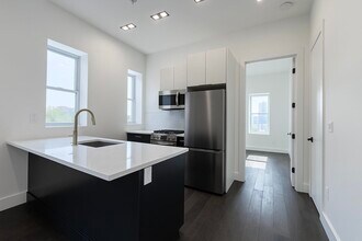 Building Photo - 272 Hoboken Ave