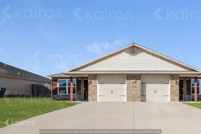 Primary Photo - 5002 Thomas St