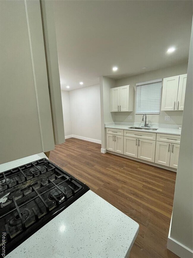 Building Photo - 8634 Patton St