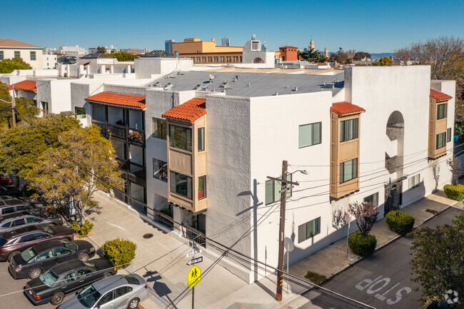 Primary Photo - Casa Sanchez Apartments