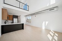 Building Photo - 1653 N 6th St