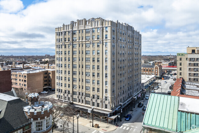 Building Photo - Bryn Mawr Belle Shore