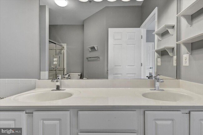 Building Photo - 11575 Cavalier Landing Ct