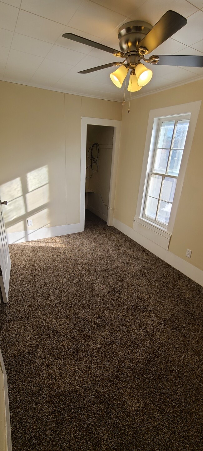 Bedroom 4 - 403 W Washington St