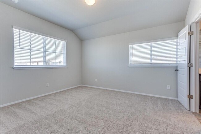 Building Photo - 131 Trailside Ln