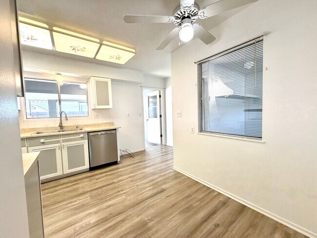 Building Photo - Low-Maintenance 2 Bed 2 Bath Home with Enclosed Patio in Sun City 55+ Community