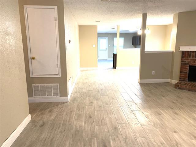 Building Photo - 945 Carthage Way