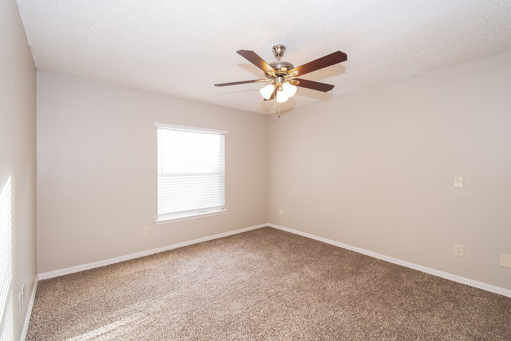 Building Photo - 11533 Twin Oaks Trail