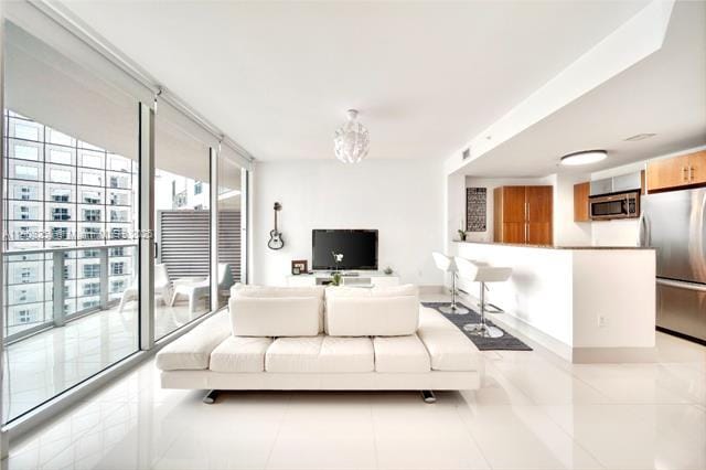 Building Photo - 300 S Biscayne Blvd