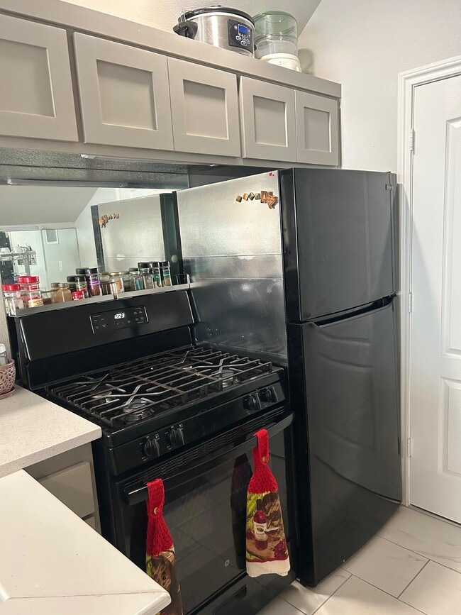 Building Photo - 739 Summit Springs Dr